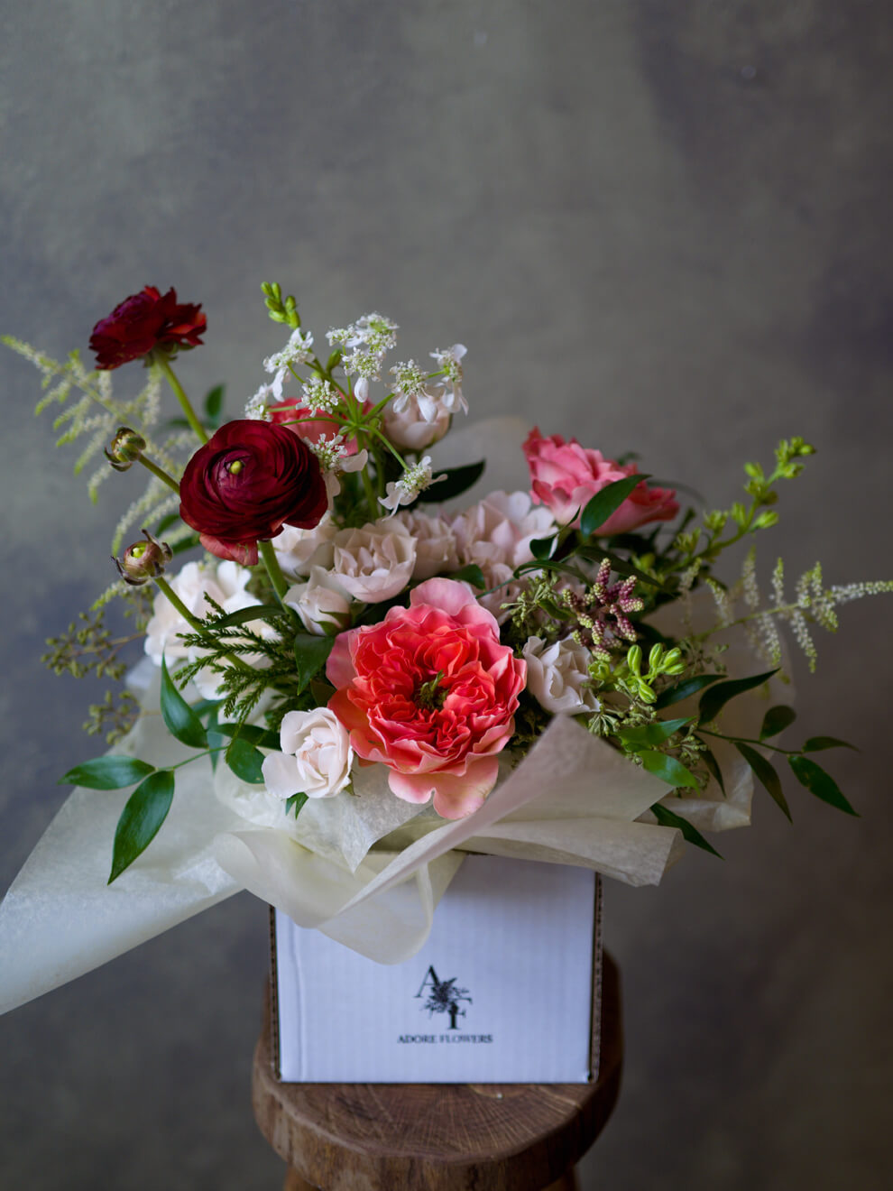 my darling garden roses flower vase flower delivery in a box
