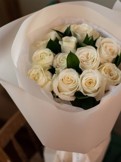 Adore Flowers Dozen White Roses Arrangement - Sophisticated and Graceful Floral Choice