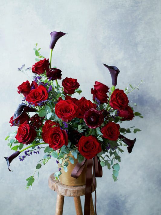 queens crown roses luxury flower arrangement