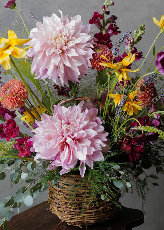 seasonal custom designer arrangement same day delivery philadelphia